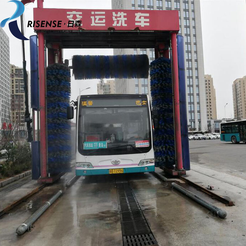 250 L/bus Waterverbruik CB-730 Volledig automatisch omdraaien Borsteltractor