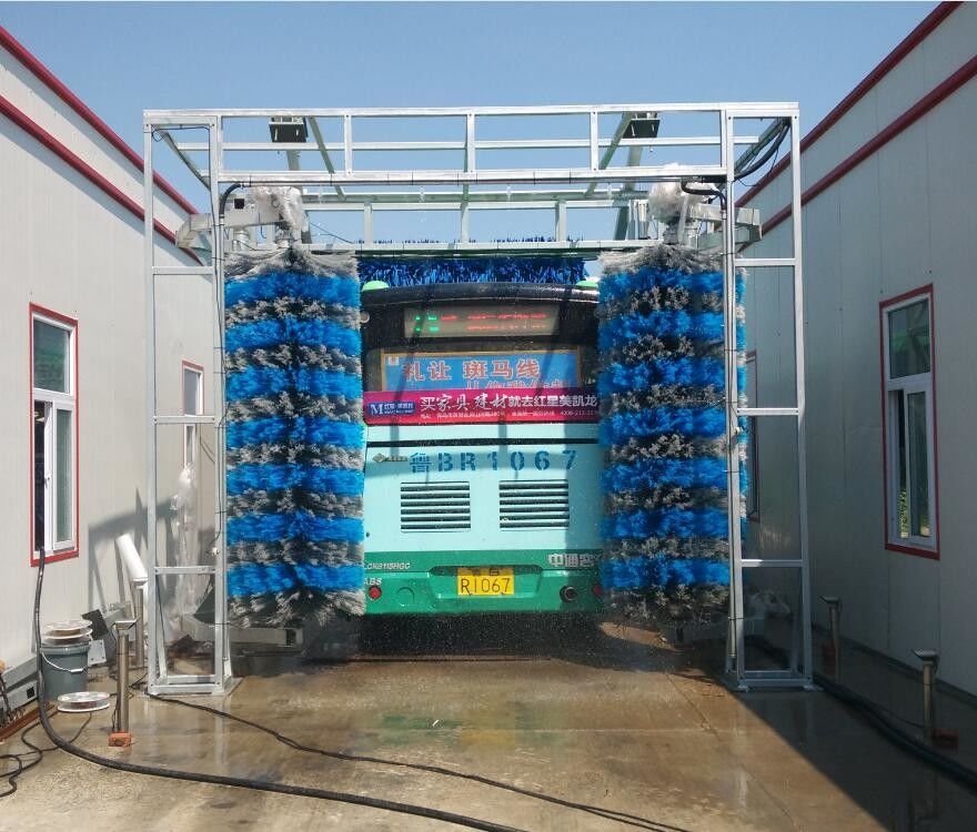 3 borstels Automatische autoverwasser met luchtdroger Grootte 2150*4680*5200mm