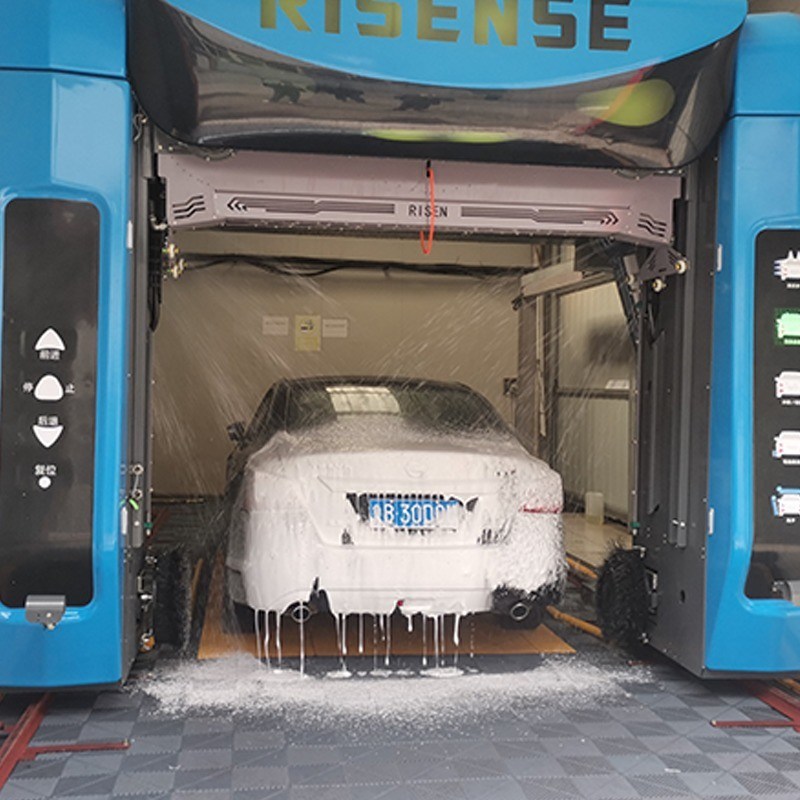 Warm gedompeld gegalvaniseerd stalen frame Risense Double Arm Touch Free Brushless Car Wash System