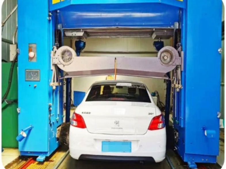 Touchless Auto Wassen Met Air Dryer Lava Shampoo 25kW 1660mm*3620mm*3100mm Grootte